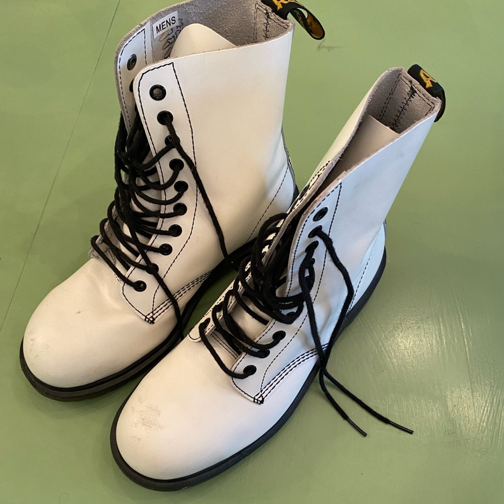 white doc martens - Picture 5 of 5